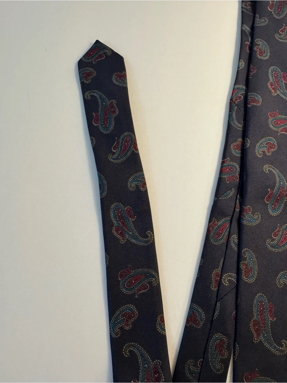 Vintage 100% silk Wembley Mens Neck Tie